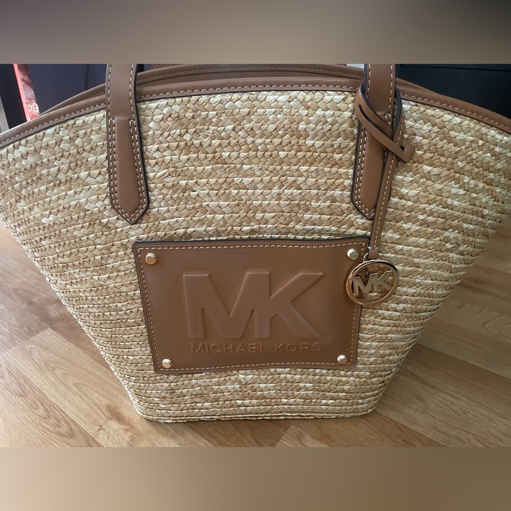 Michael Kors Beach Bag with cinch-closure option